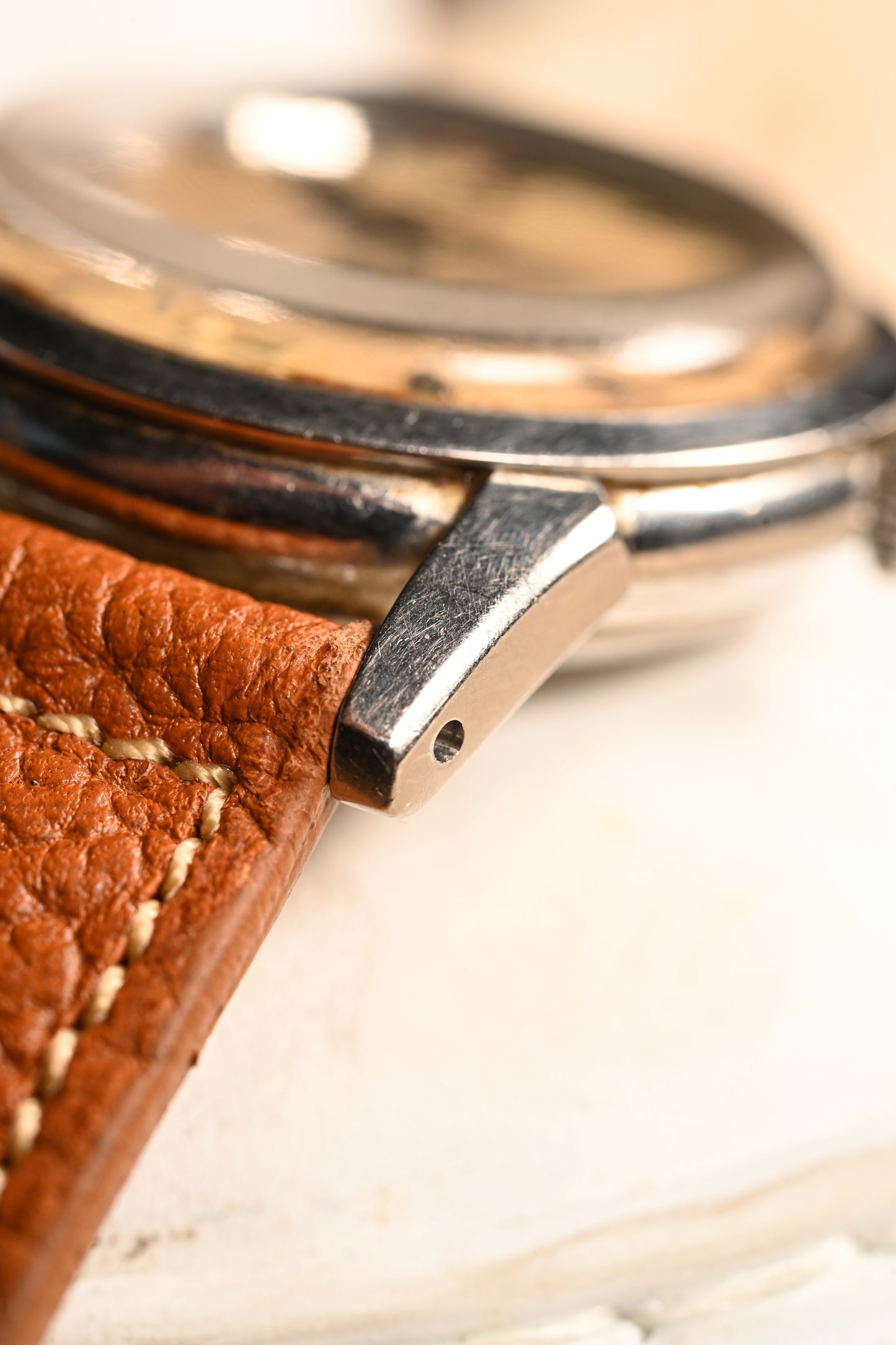 Vintage Omega Seamaster Calendar 2627 lug