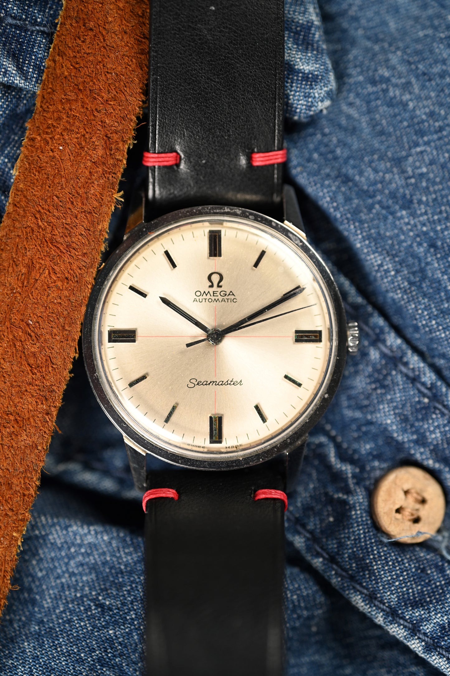 Omega Seamaster 165.002 - Red Crosshair