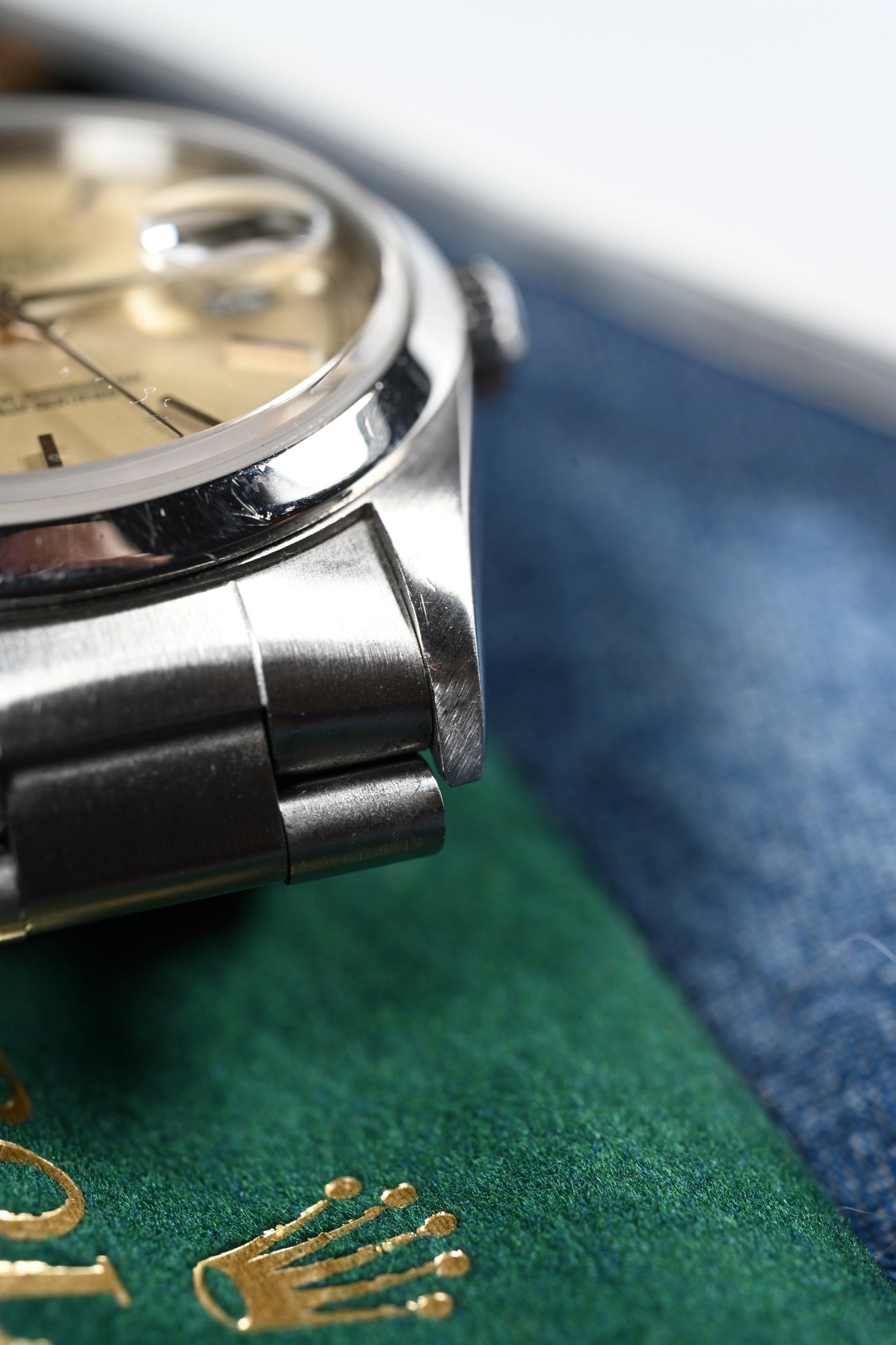 Rolex Datejust 16200 w/ Rolex Service Card.