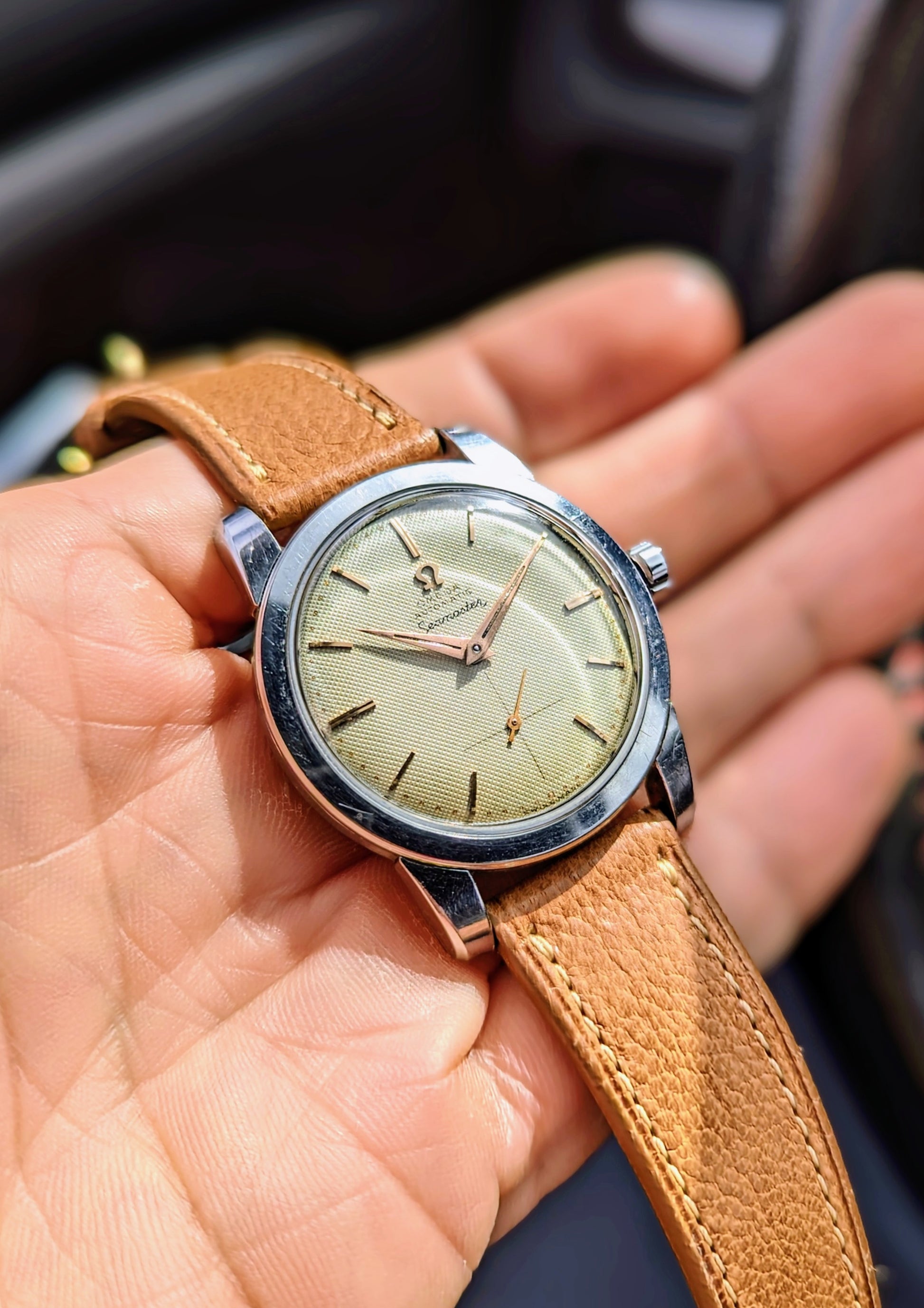 Vintage Omega Seamaster 2766 - Waffle/Honeycomb Dial front