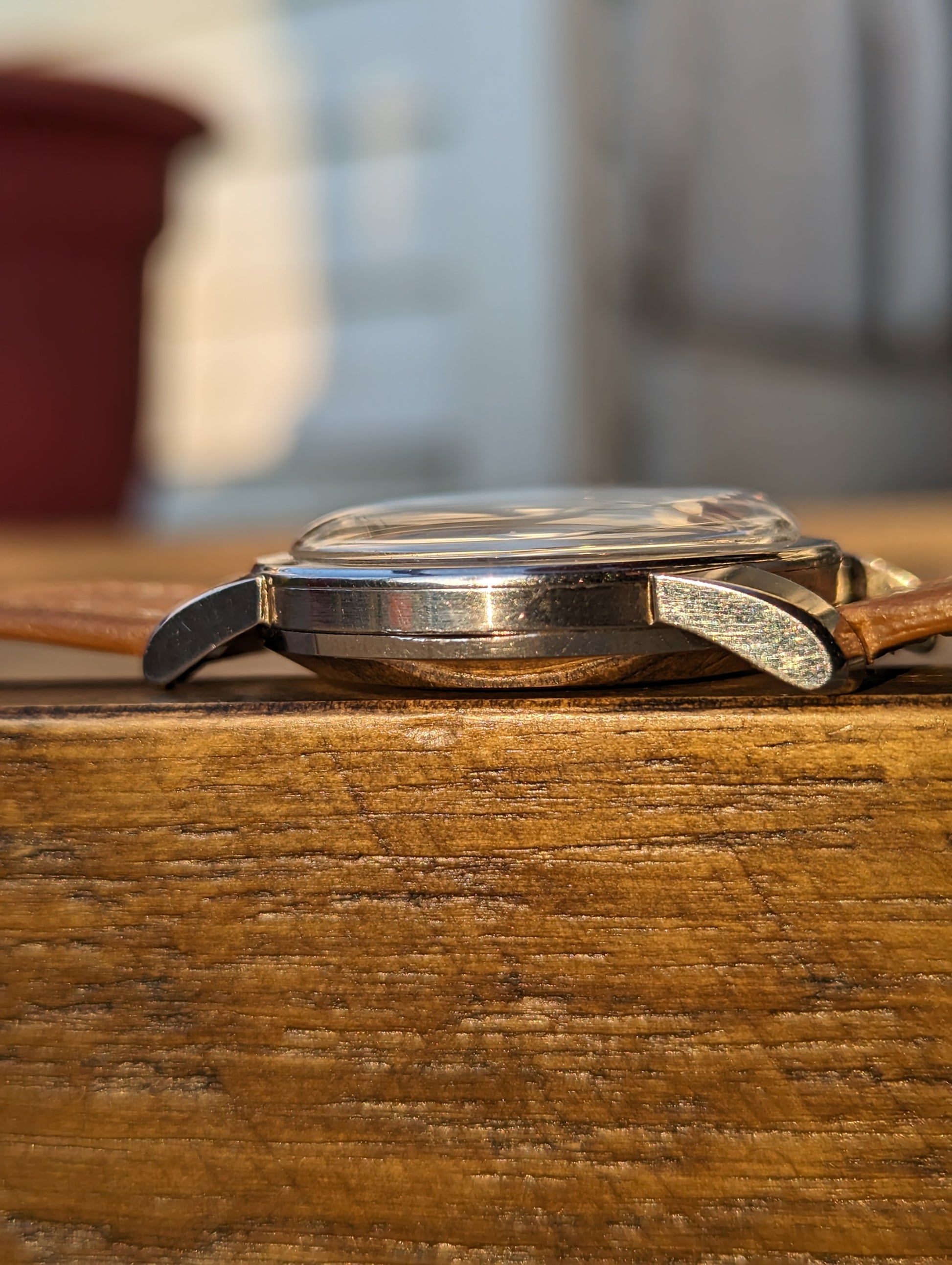 Vintage Omega Seamaster 2766 - Waffle/Honeycomb Dial left midcase