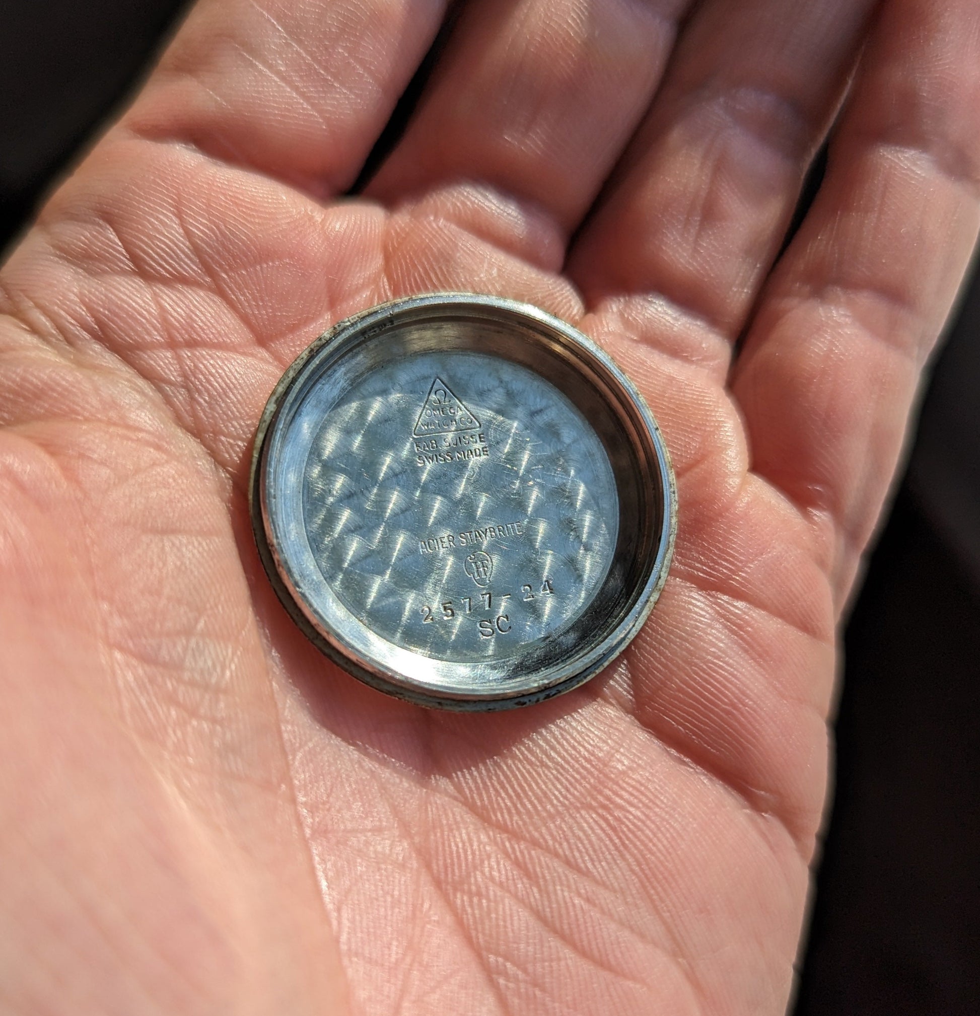 Vintage Omega Seamaster 2577 inside case back