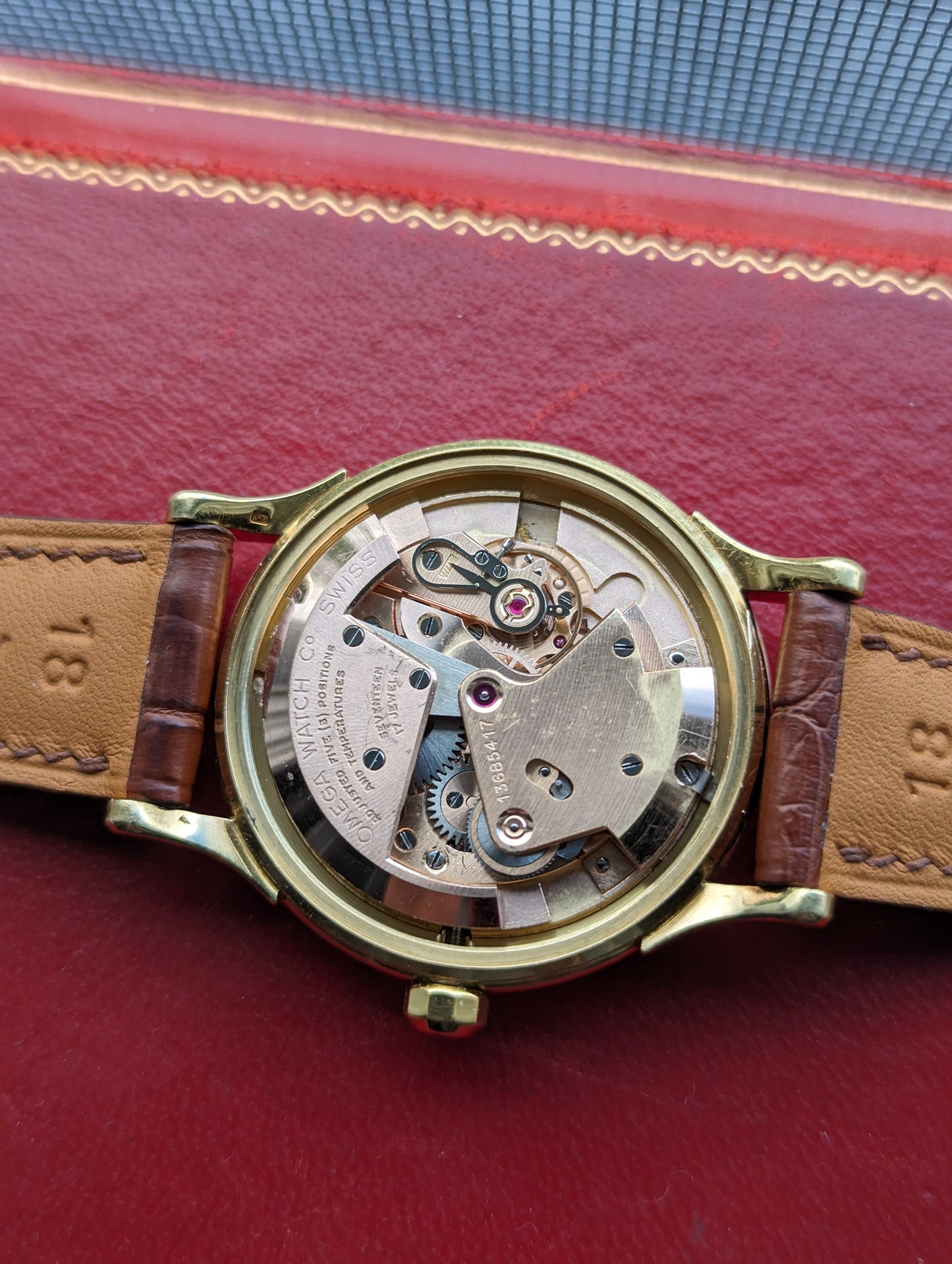 Vintage Omega Constellation 2652 Hobnail Dial caliber 354 movement