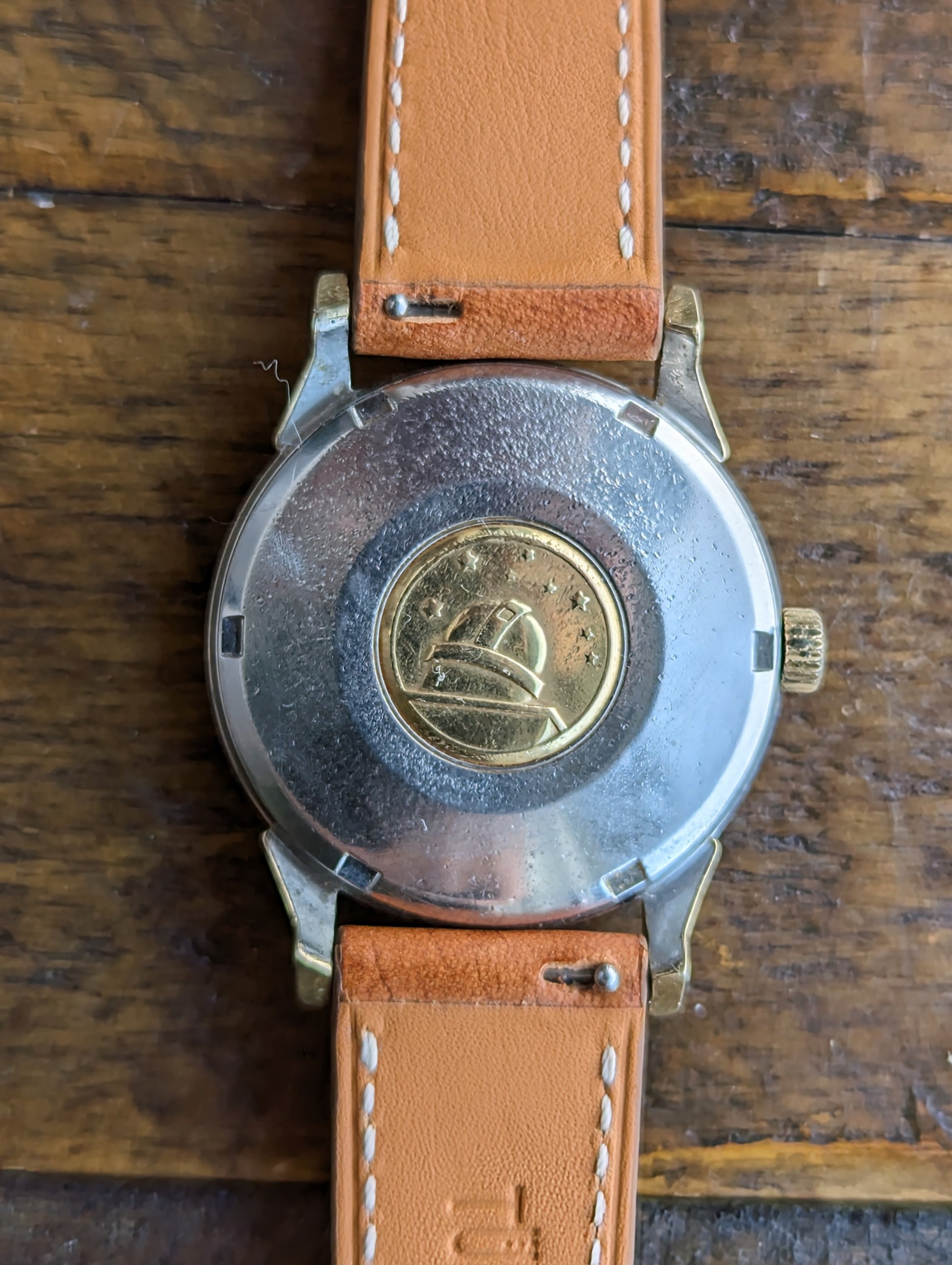 Vintage Omega Constellation 14900 Pie Pan Dial case back observatory medallion