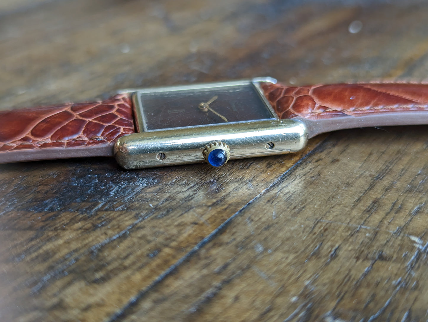 Vintage Cartier Must Bordeaux crown