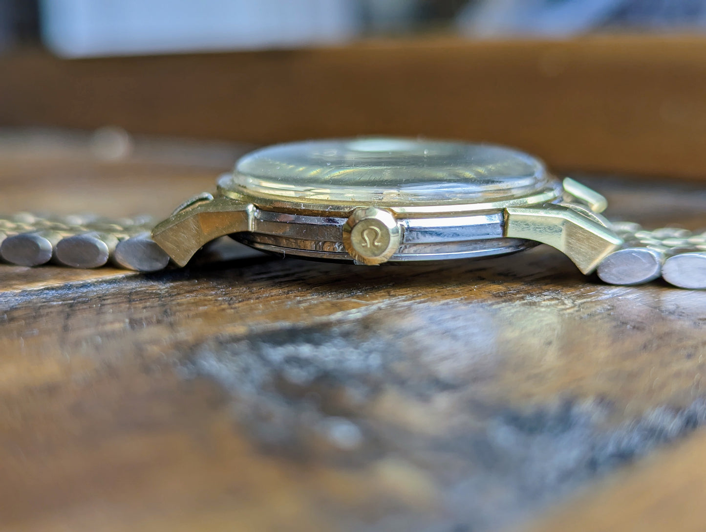 Omega Constellation 167.005 - Unpolished w/ original box, papers and bracelet.