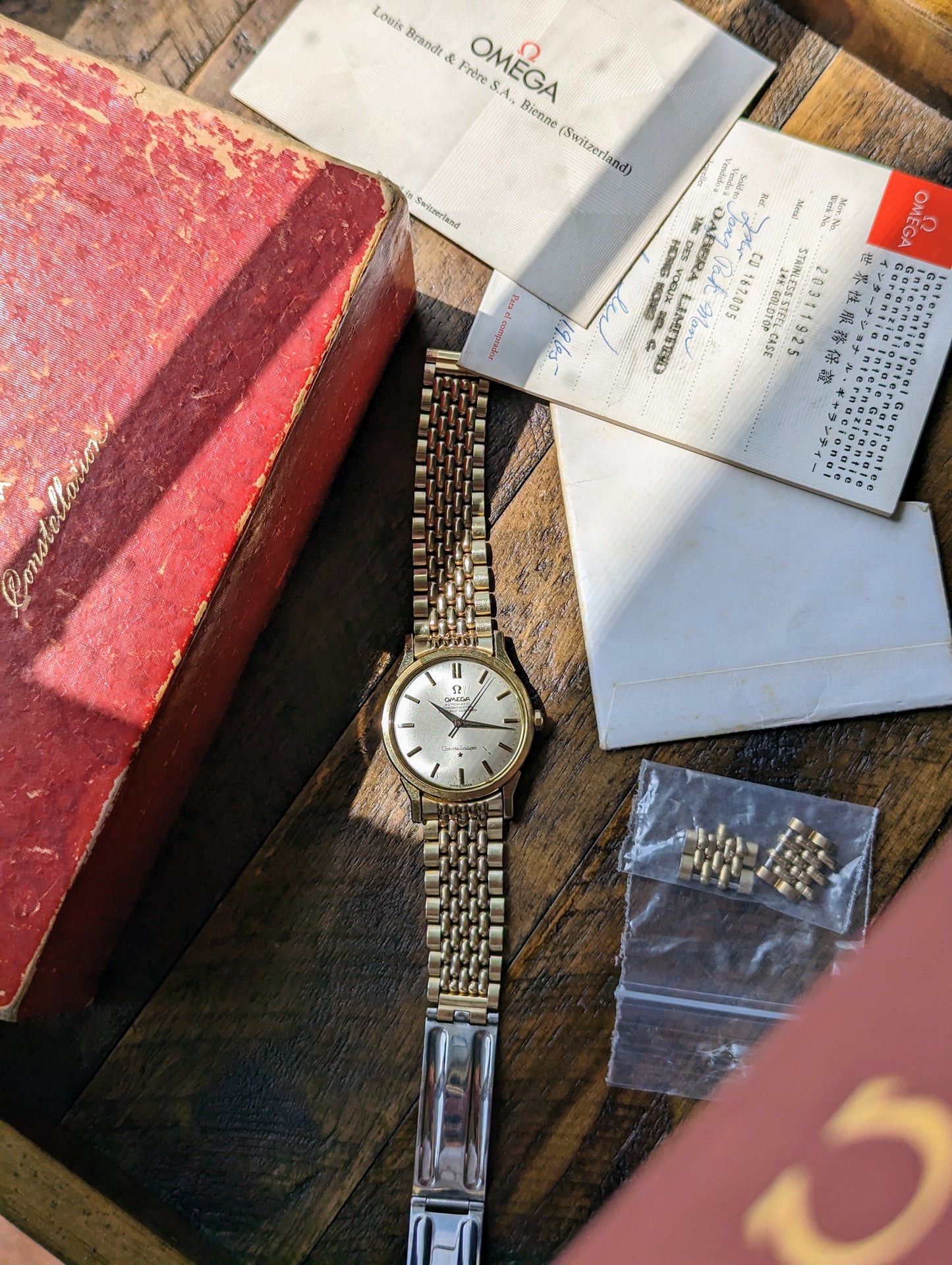 Omega Constellation 167.005 - Unpolished w/ original box, papers and bracelet.