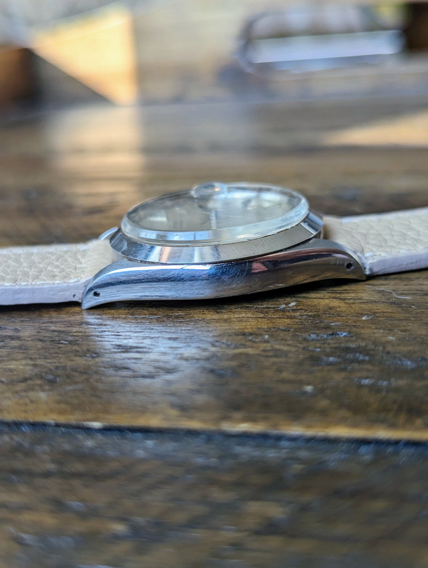 Rolex Oysterdate 6694 - Silver Dial