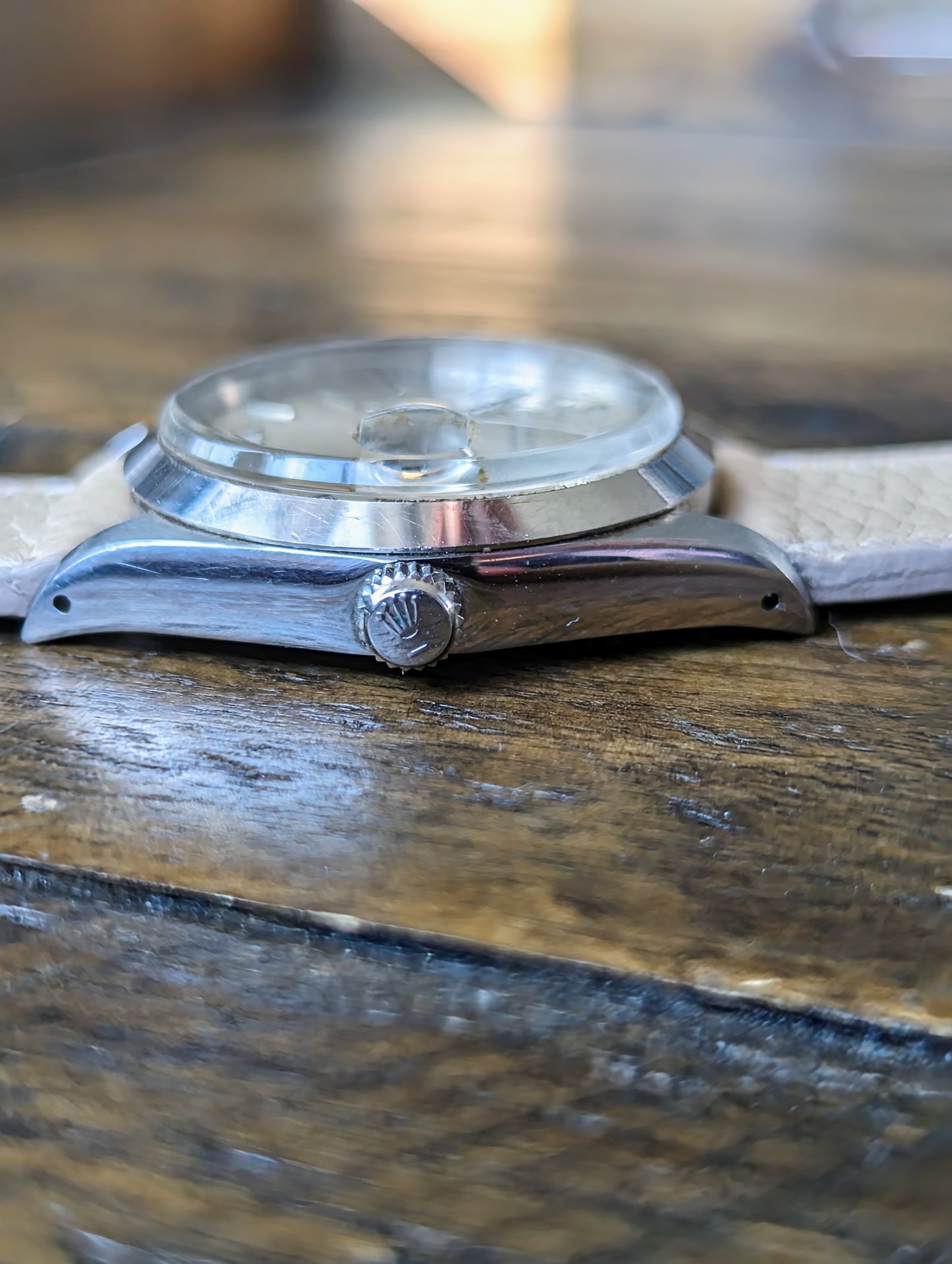 Rolex Oysterdate 6694 - Silver Dial