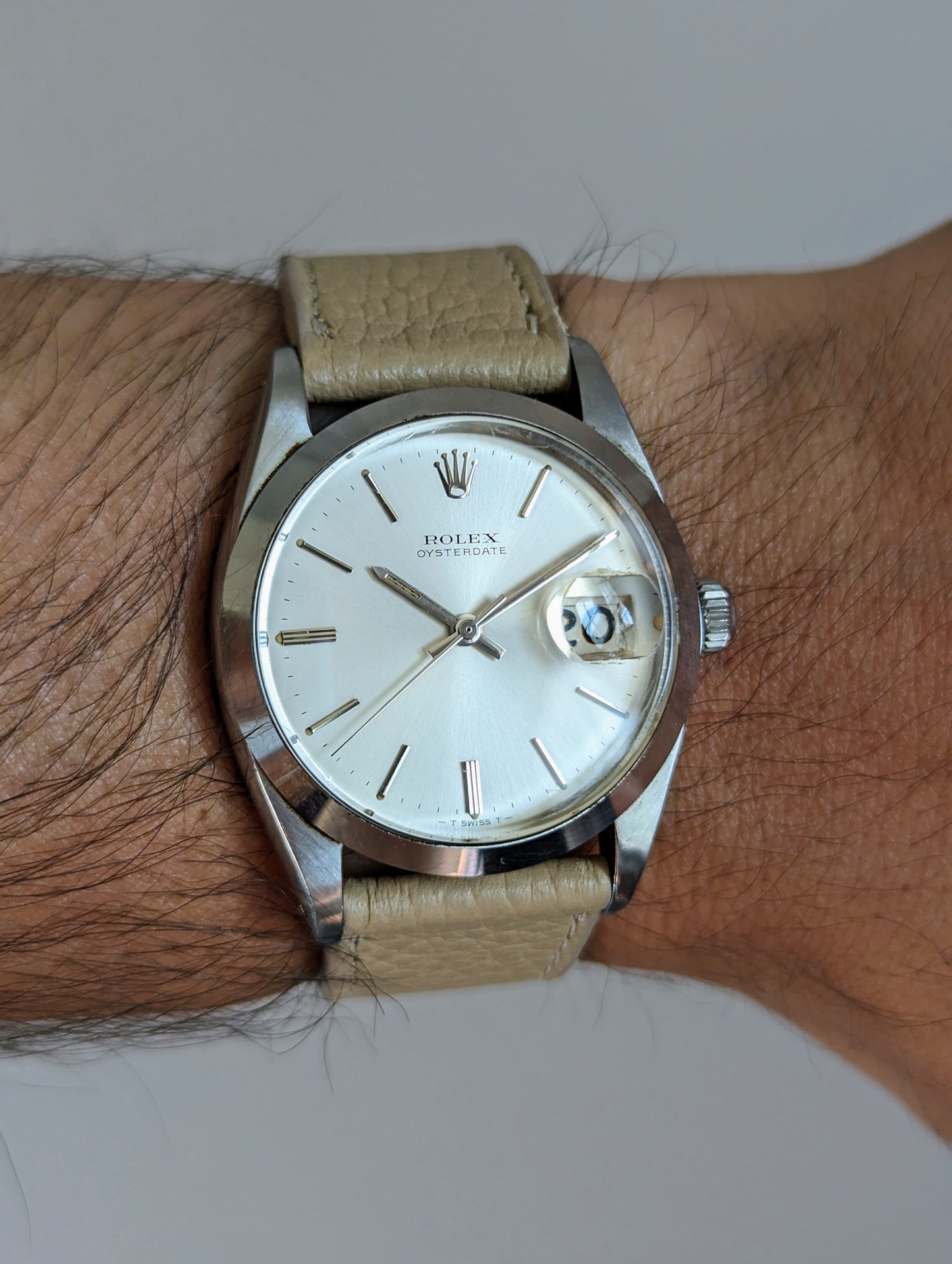 Rolex Oysterdate 6694  - Silver Dial