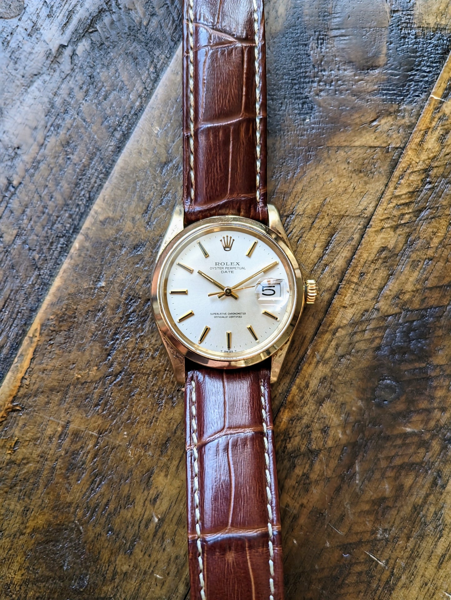 Rolex Date 1500 - 14k