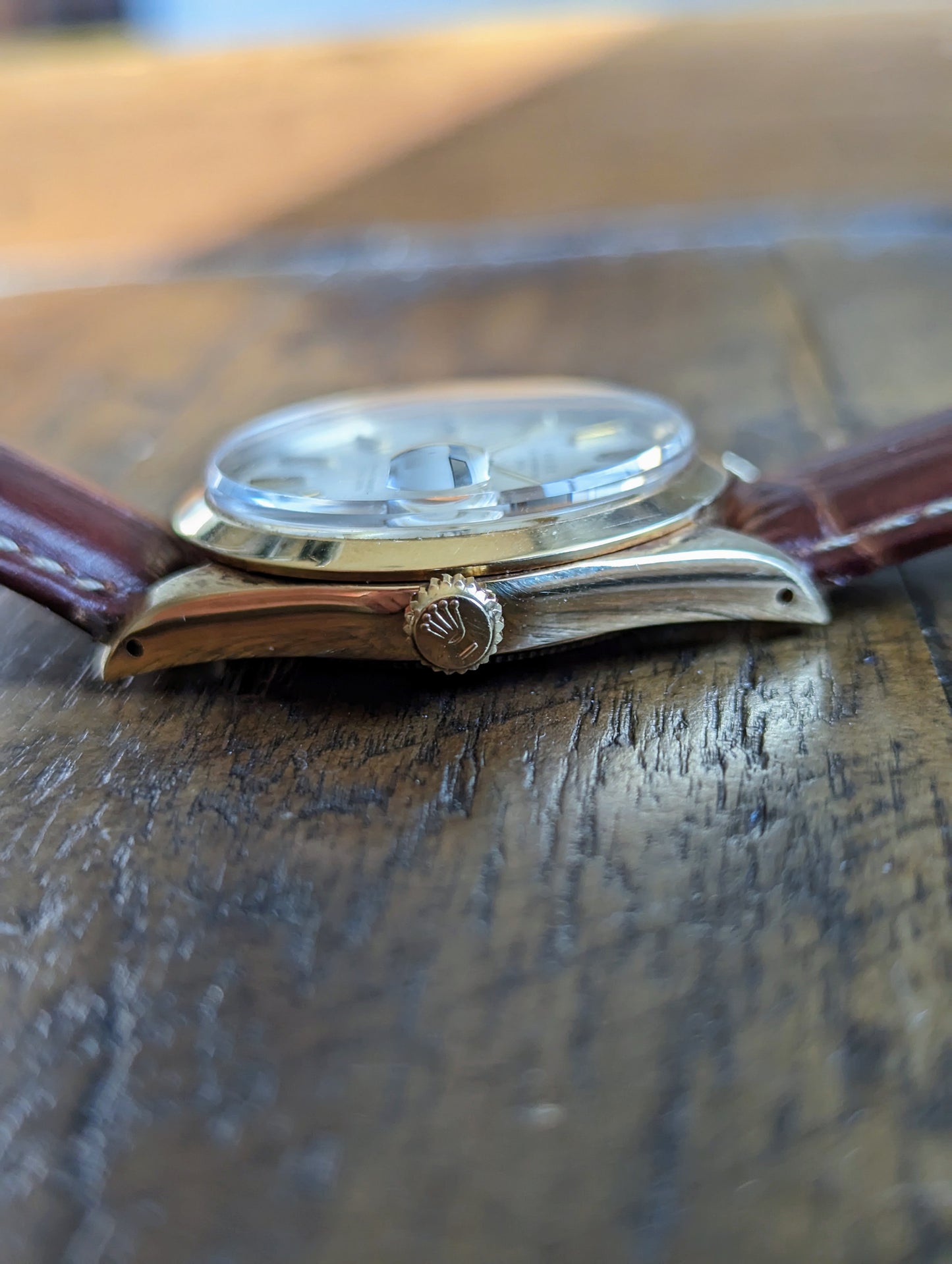Rolex Date 1500 - 14k