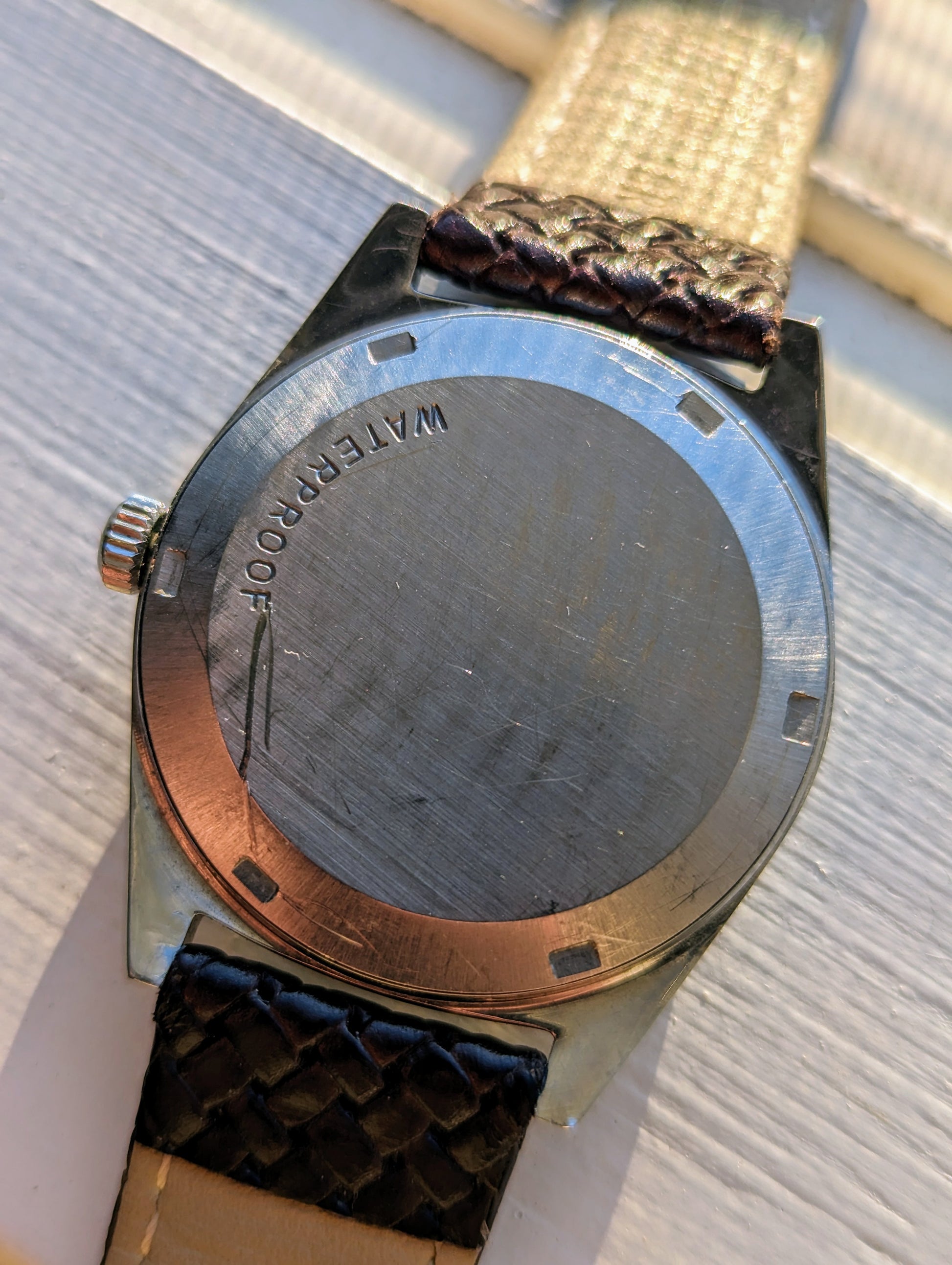 Vintage Omega Geneve 135.041 case back