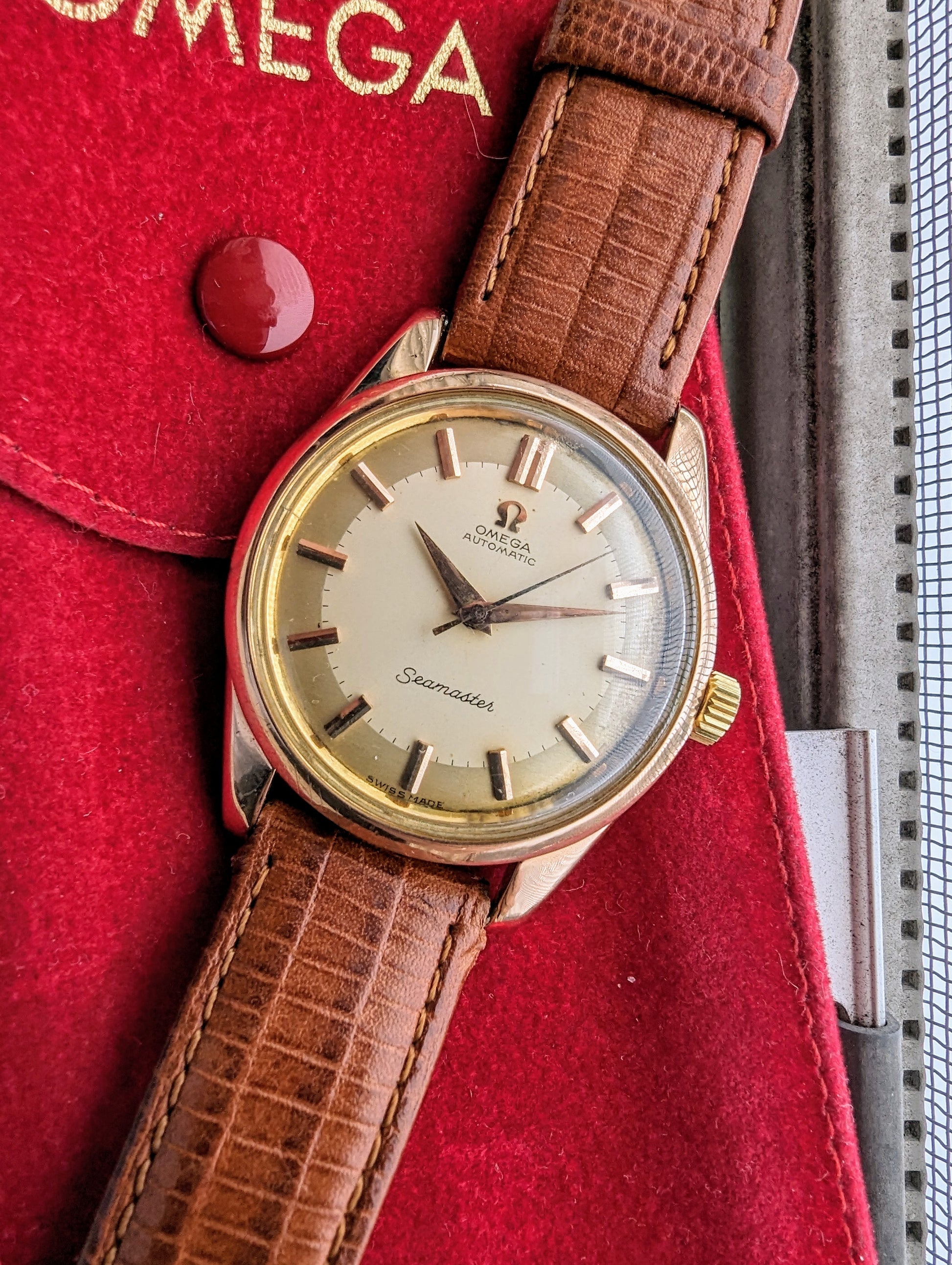 Vintage Omega Seamaster 2975 18kt rose gold