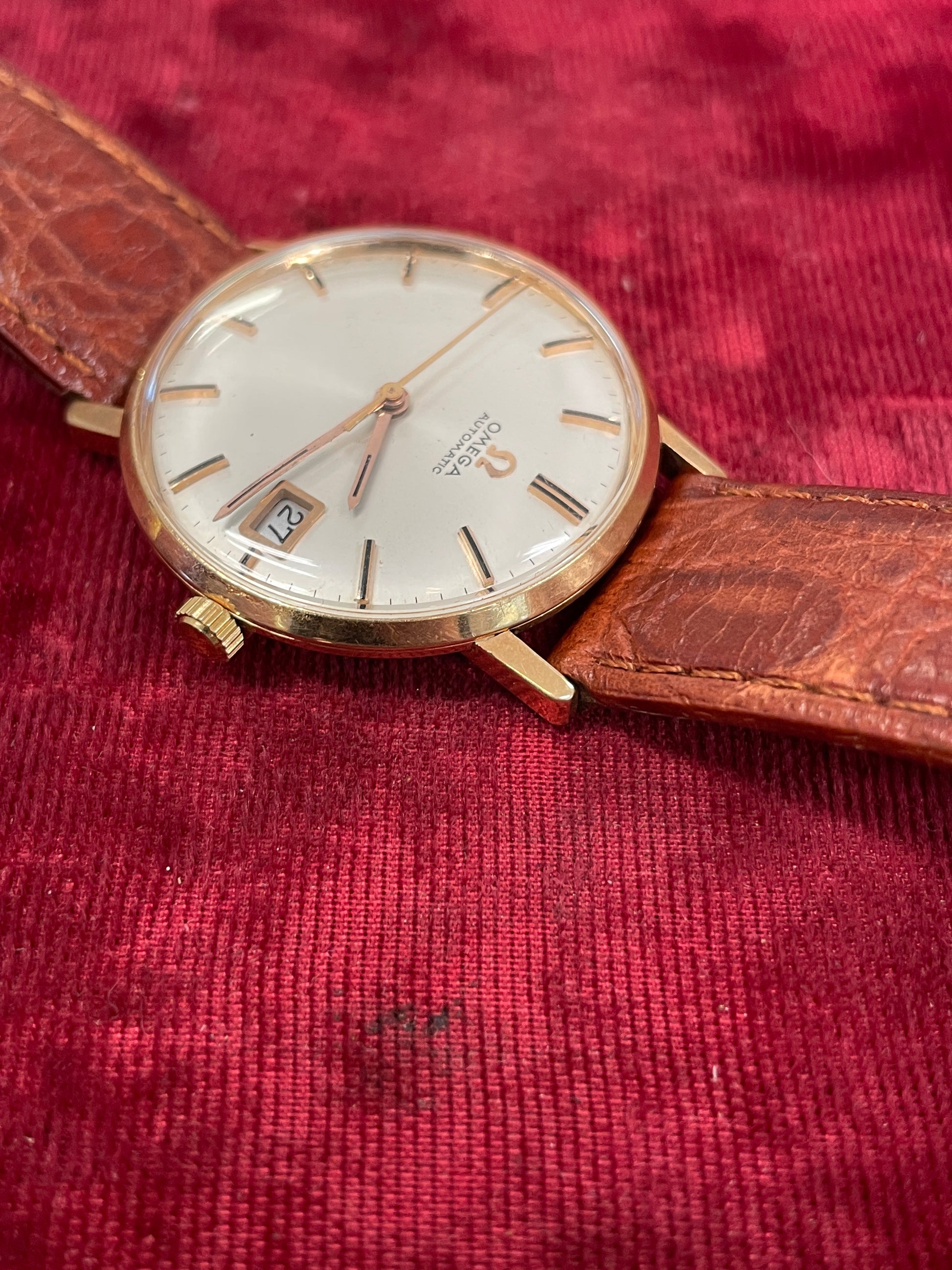 Vintage Omega Seamaster 14kt rose gold right side