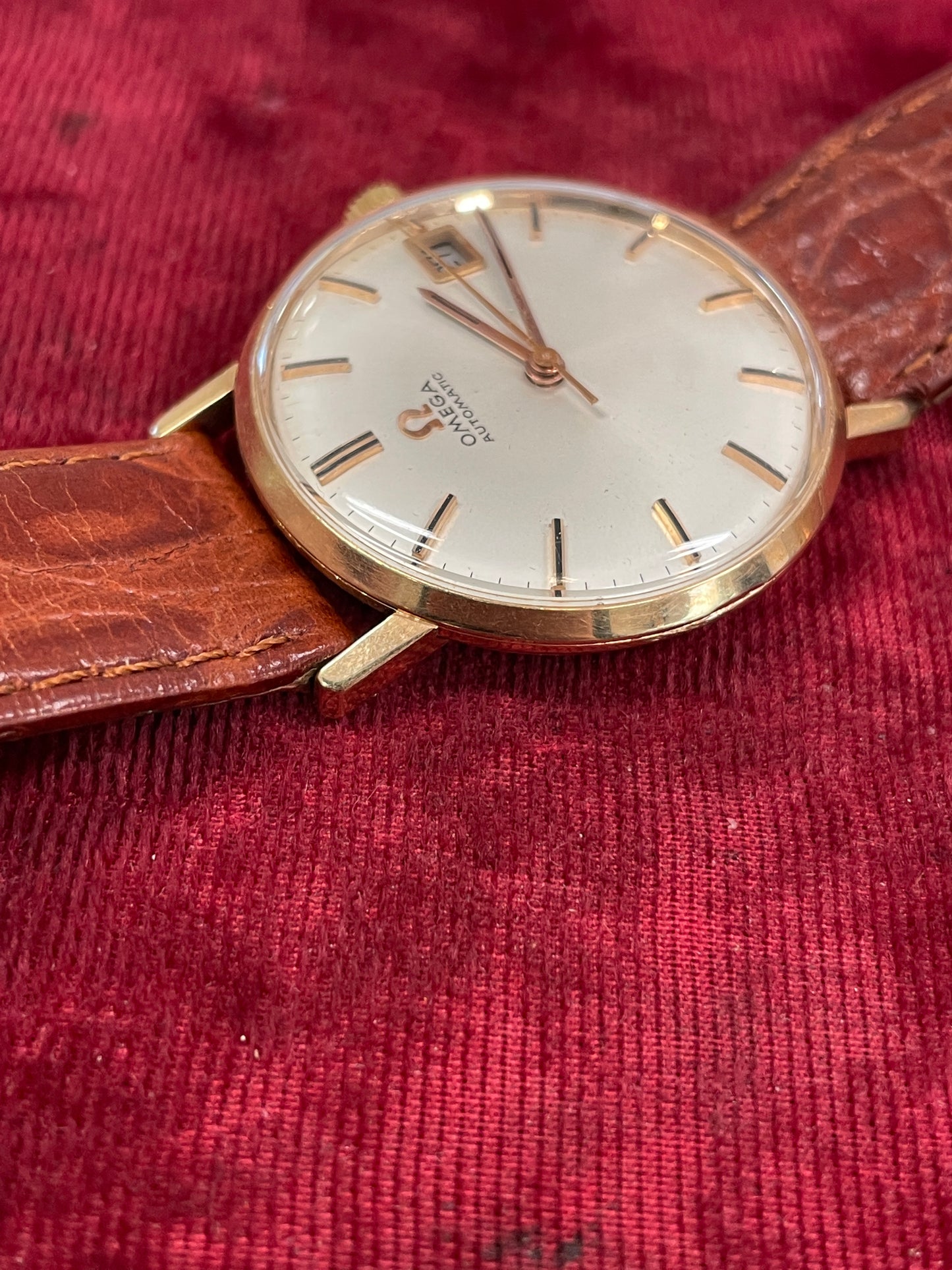Vintage Omega Seamaster 14kt 11 oclock lug