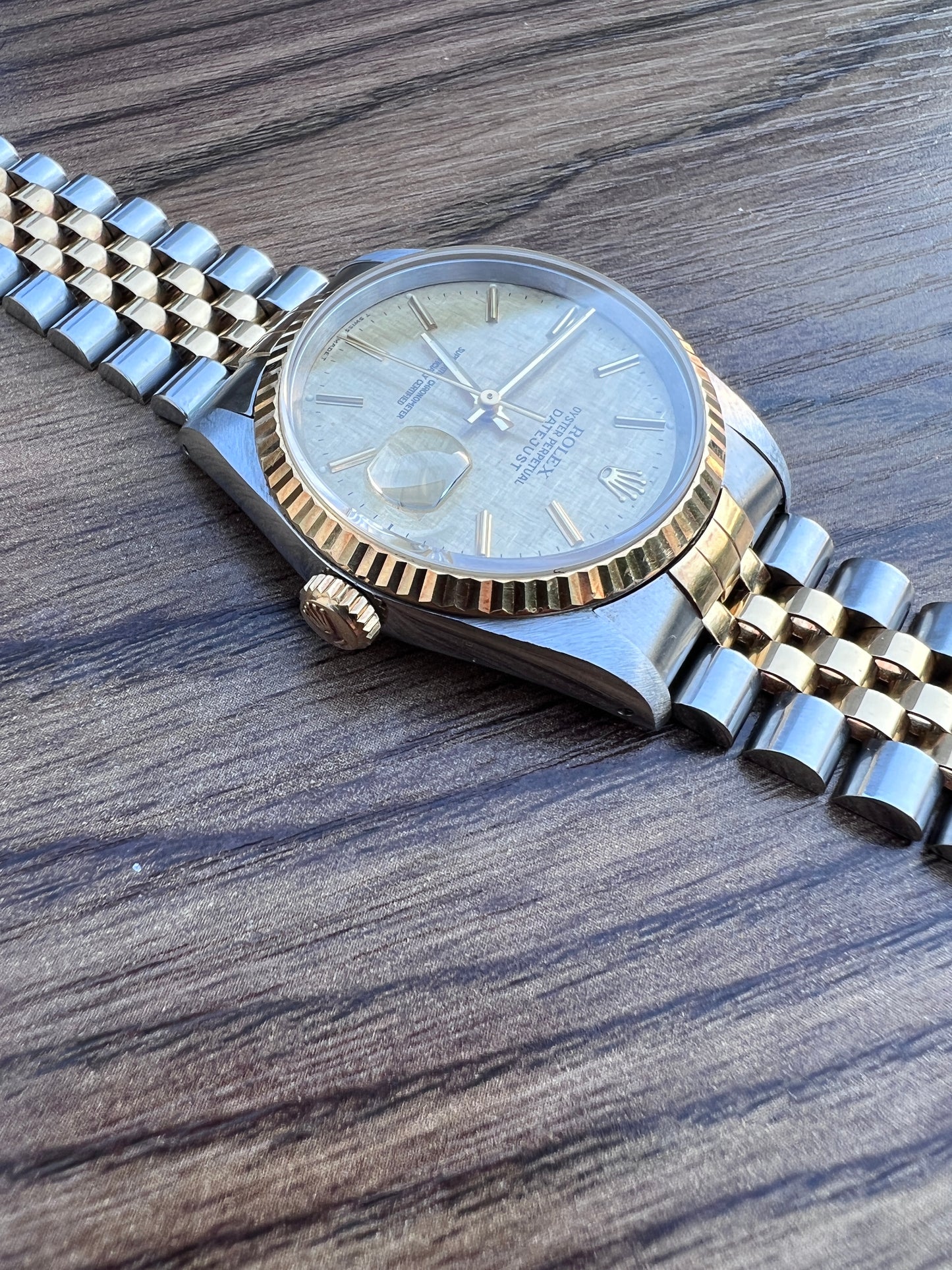Rolex Datejust 16233 - Linen Dial