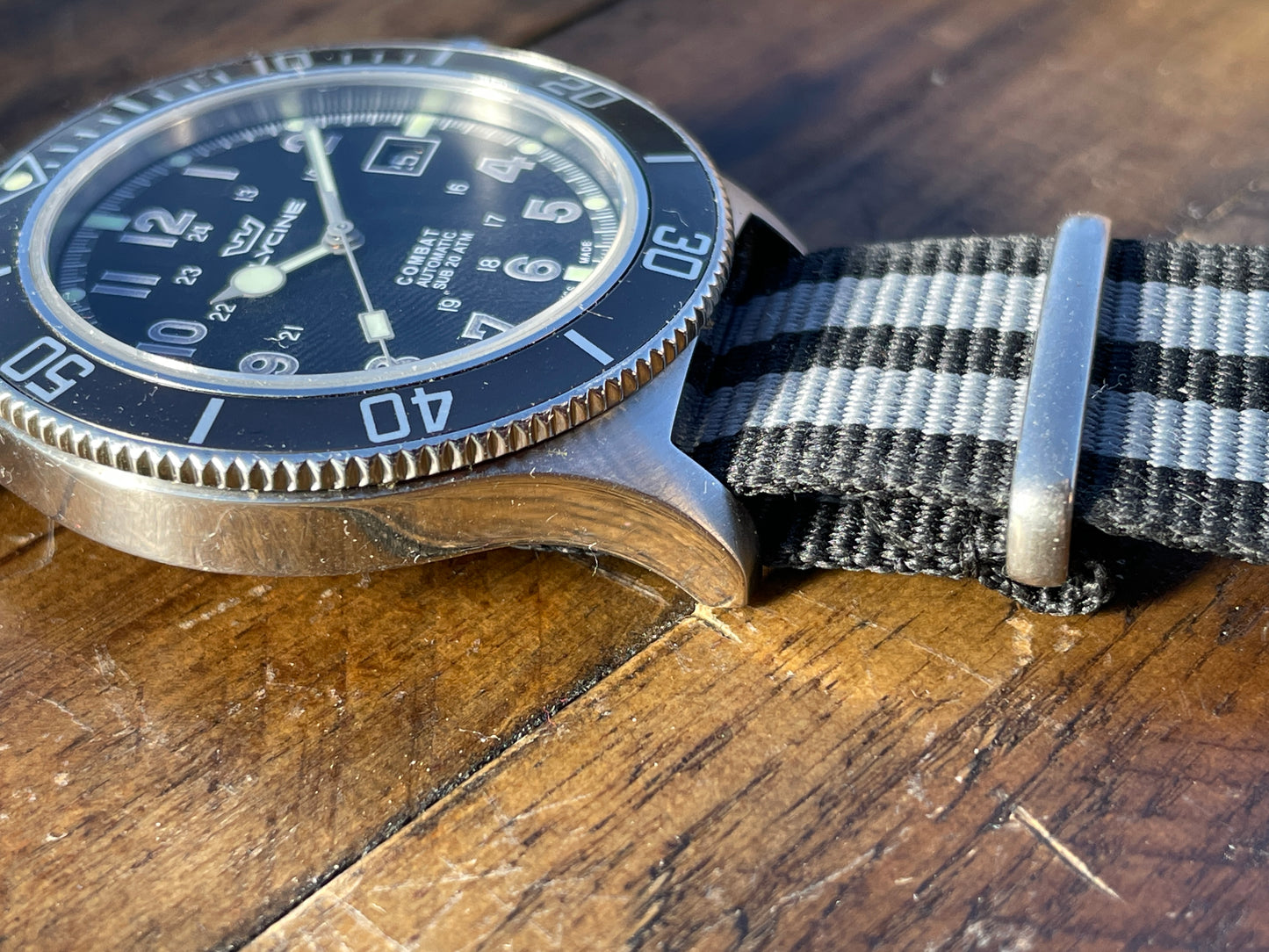 Glycine Combat Sub Automatic