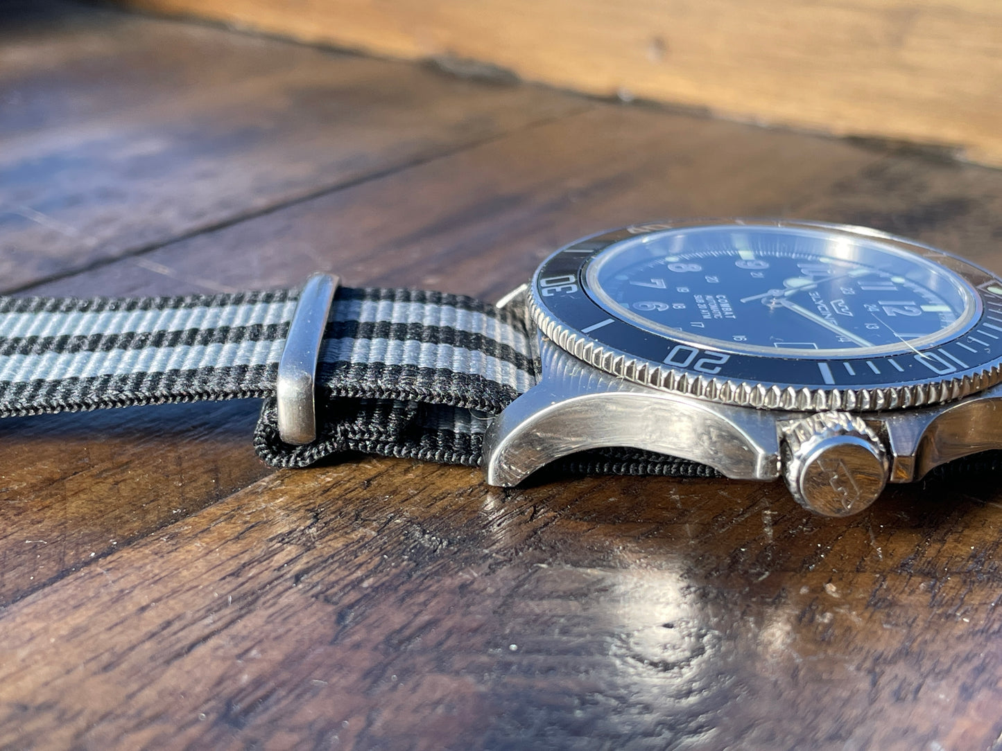 Glycine Combat Sub Automatic