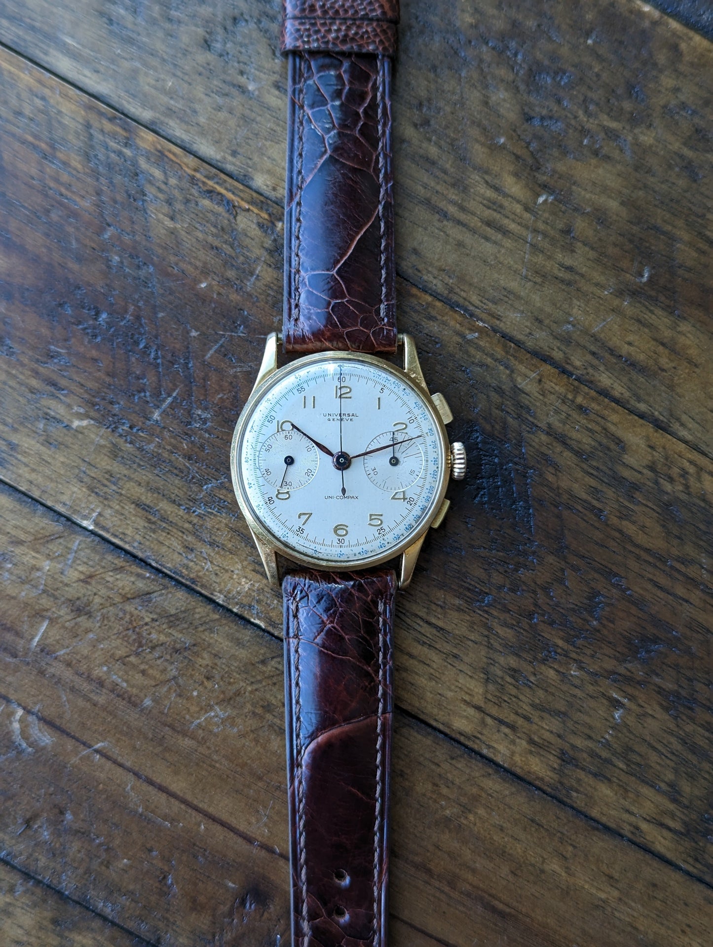Universal Geneve Uni-Compax 12445 - Serviced w/ 6mo warranty.