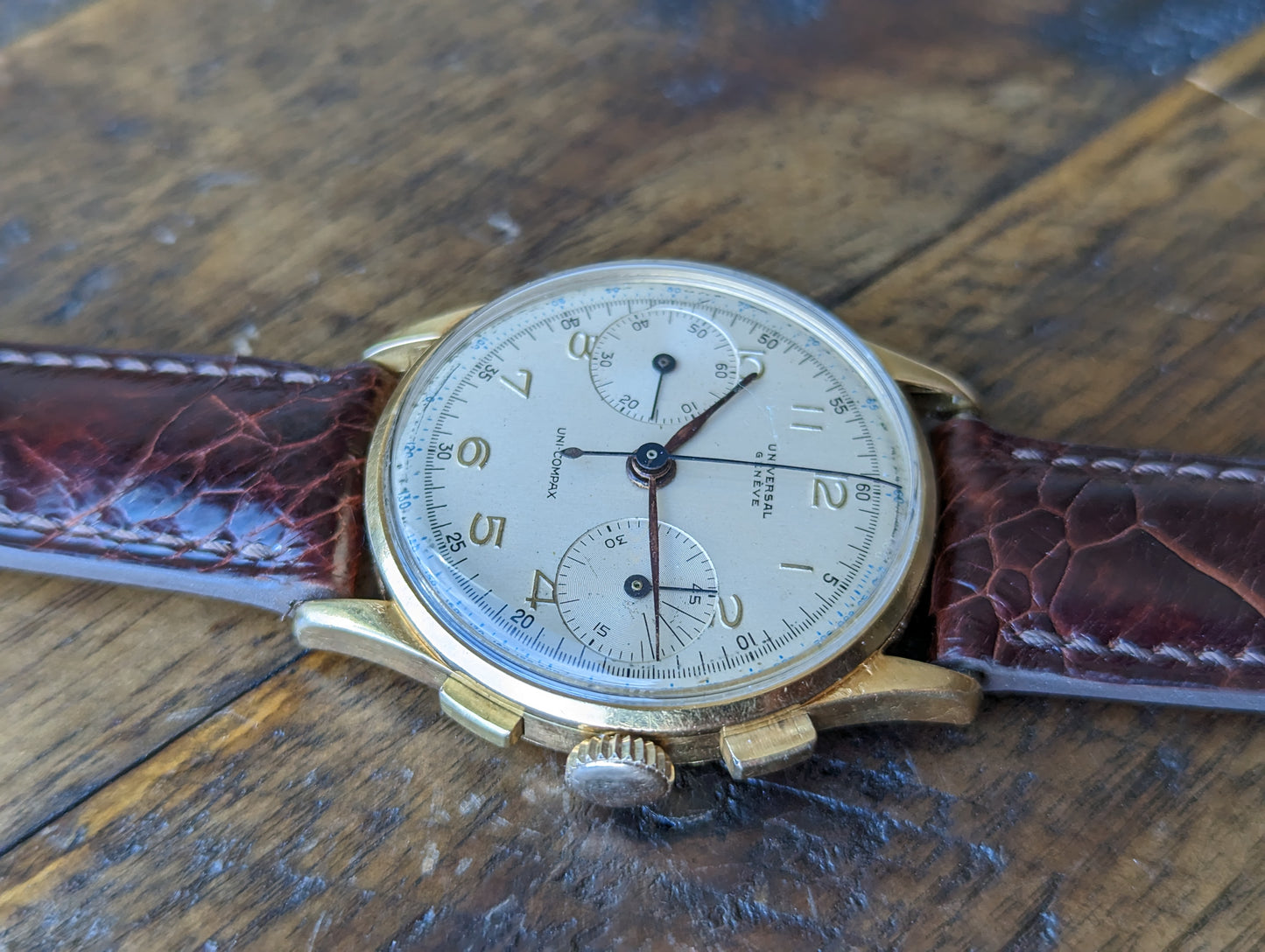 Universal Geneve Uni-Compax 12445 - Serviced w/ 6mo warranty.