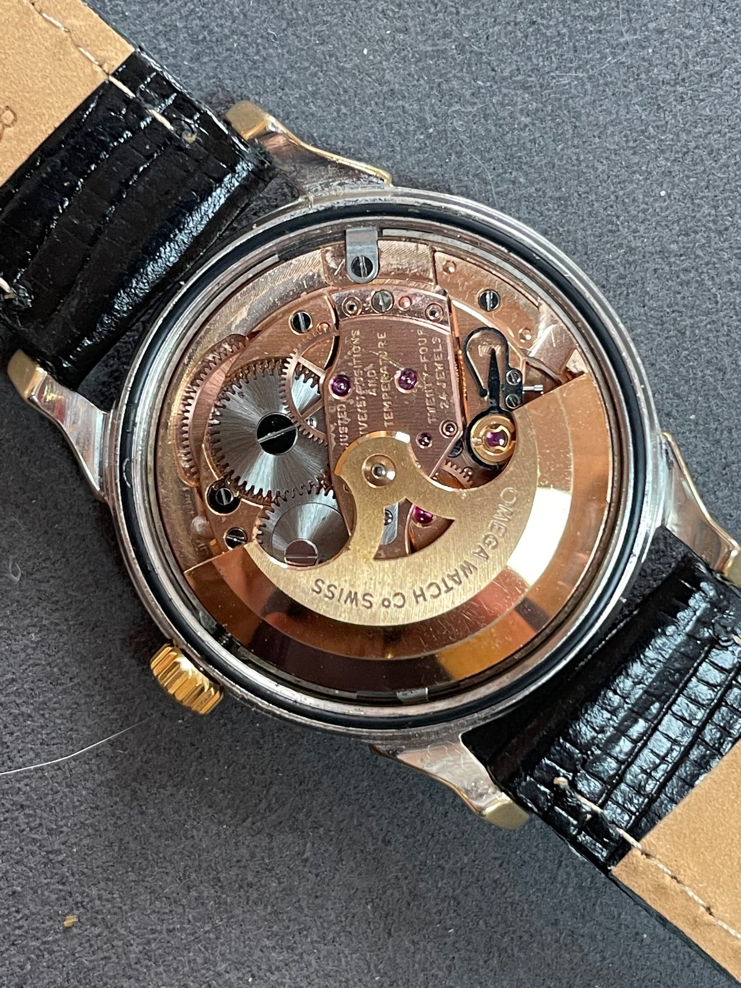 Omega Constellation - 167.005 w/ original papers.