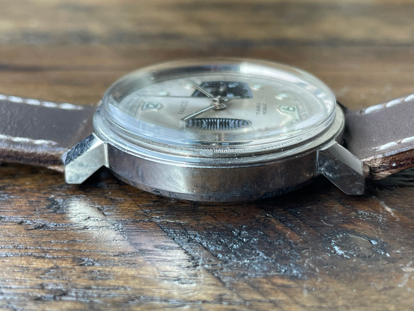 Favico Chronograph - Valjoux 7730