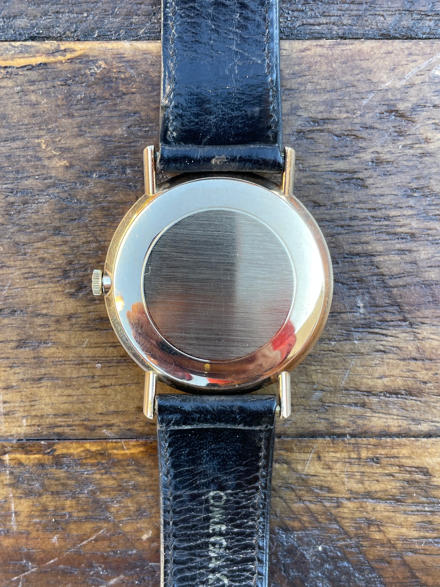 Omega Geneve - Original box, papers, band and buckle.