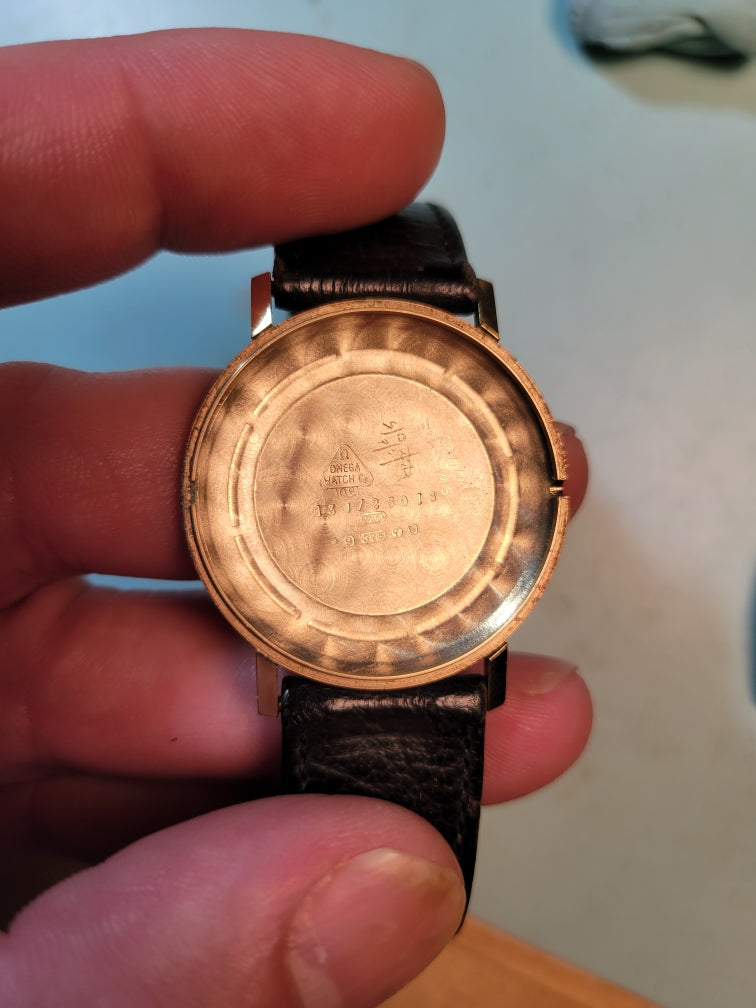 Omega Geneve - Original box, papers, band and buckle.