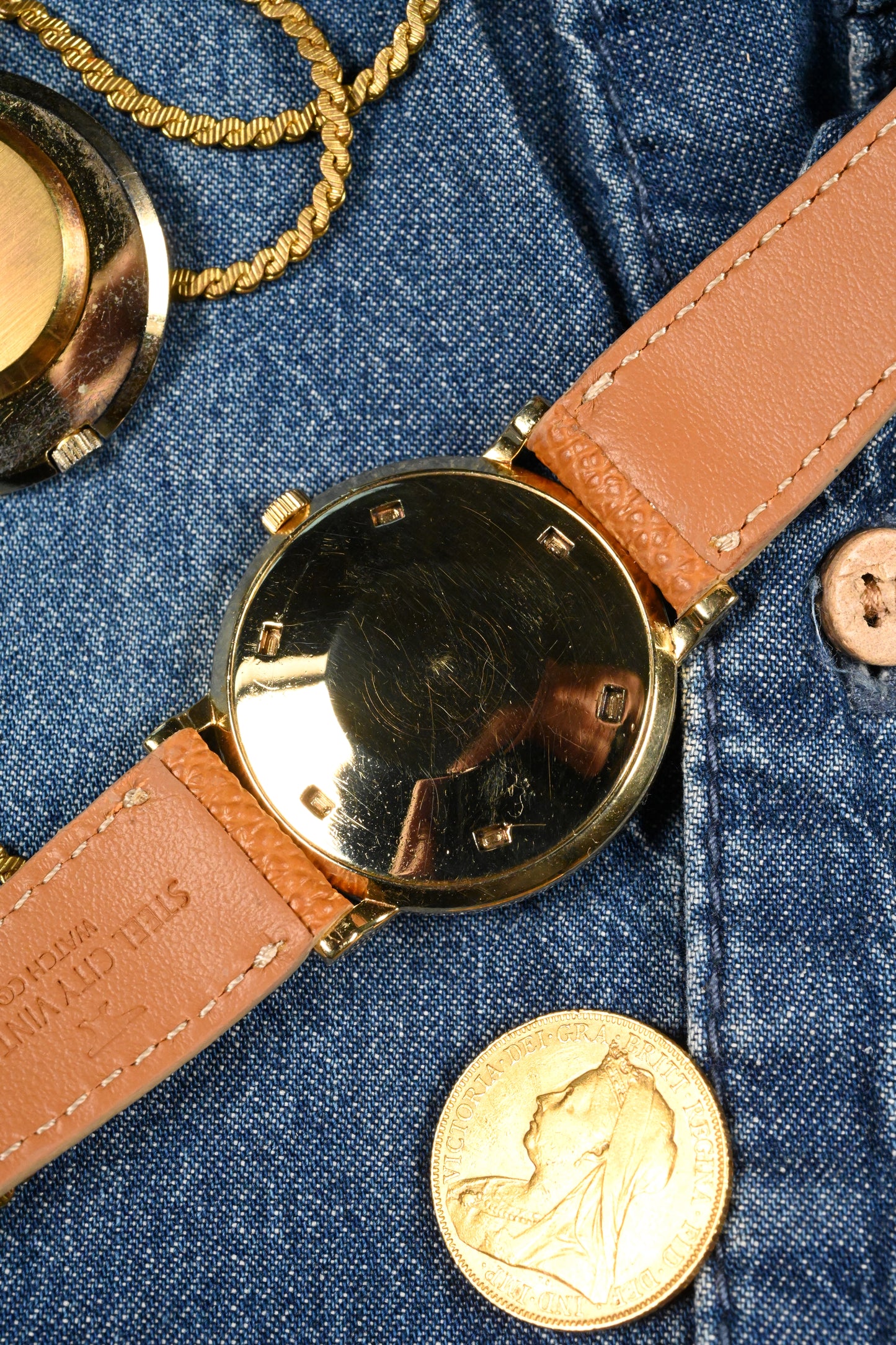 Vacheron & Constantin 6043 w/ original buckle - Serviced w/ 1 year warranty.