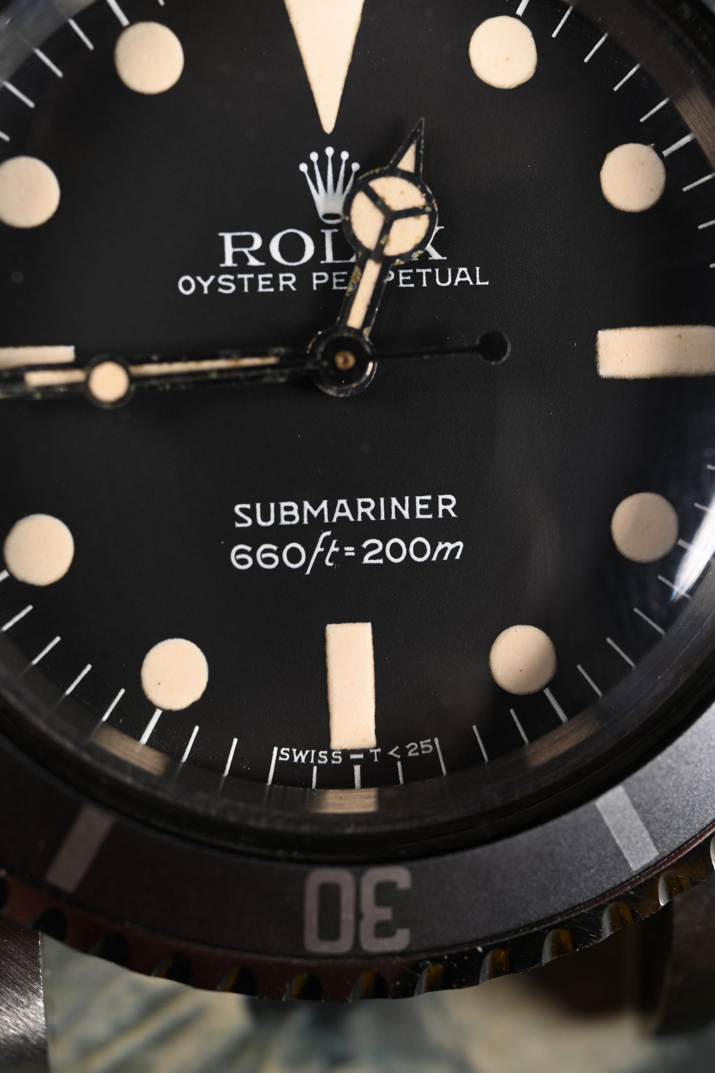 Vintage Rolex Submariner 5513 w/ Box and Papers.