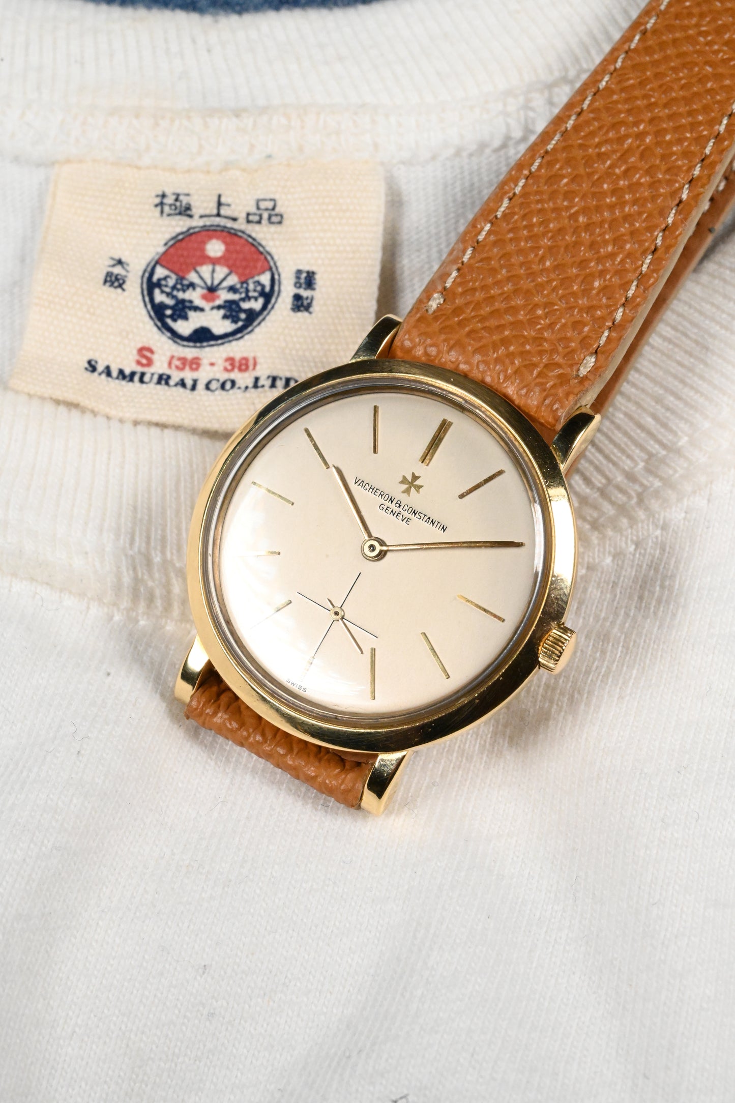 Vacheron & Constantin 6043 w/ original buckle - Serviced w/ 1 year warranty.