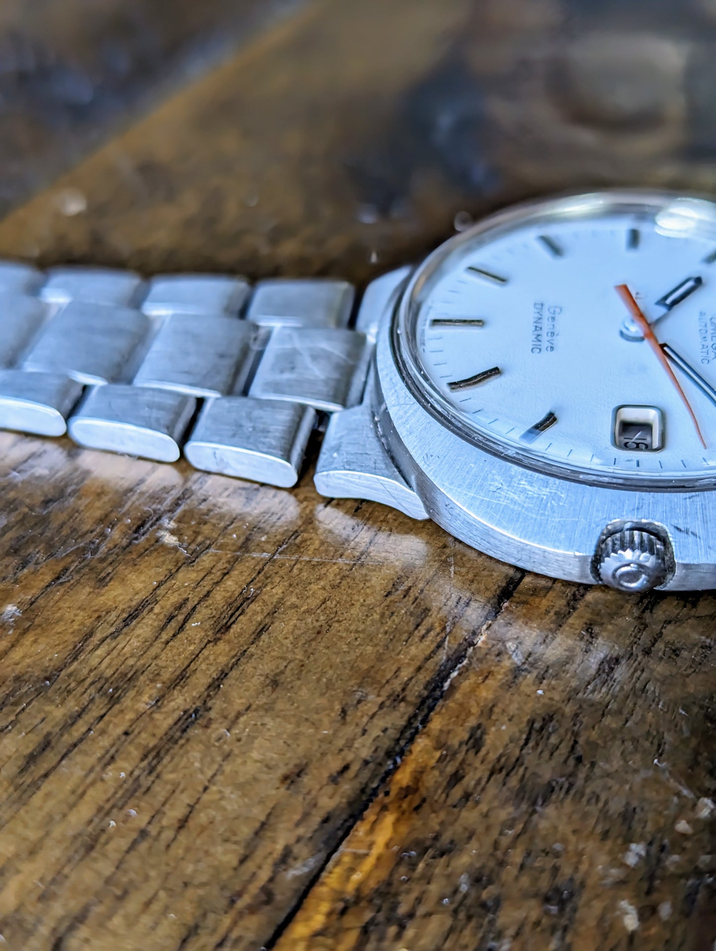 Vintage Omega Geneve Dynamic right side 2