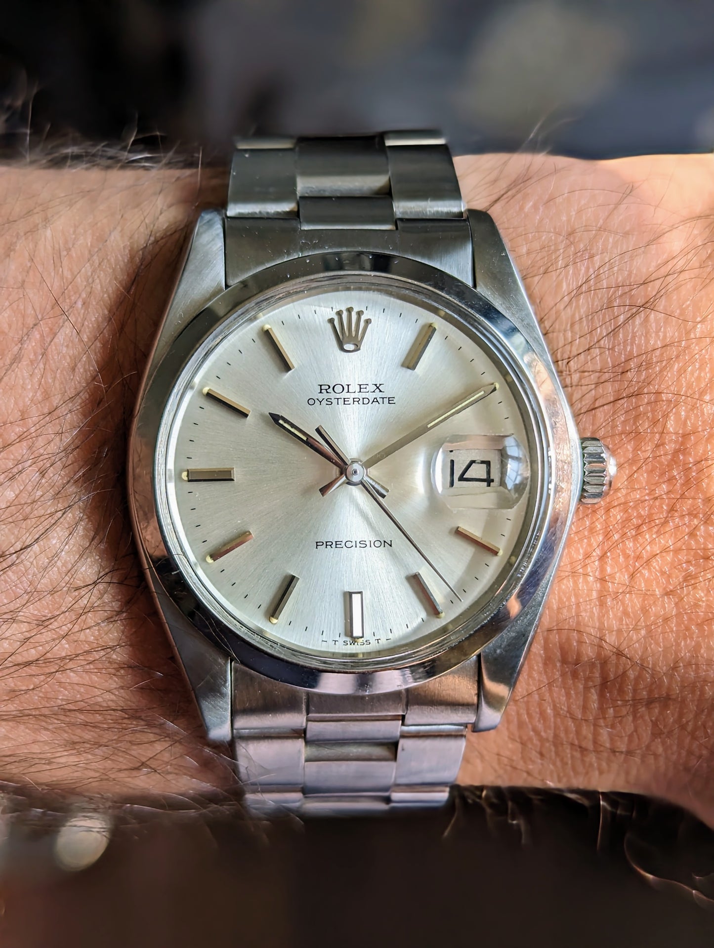 Rolex Oysterdate 6694 - Silver Sunburst