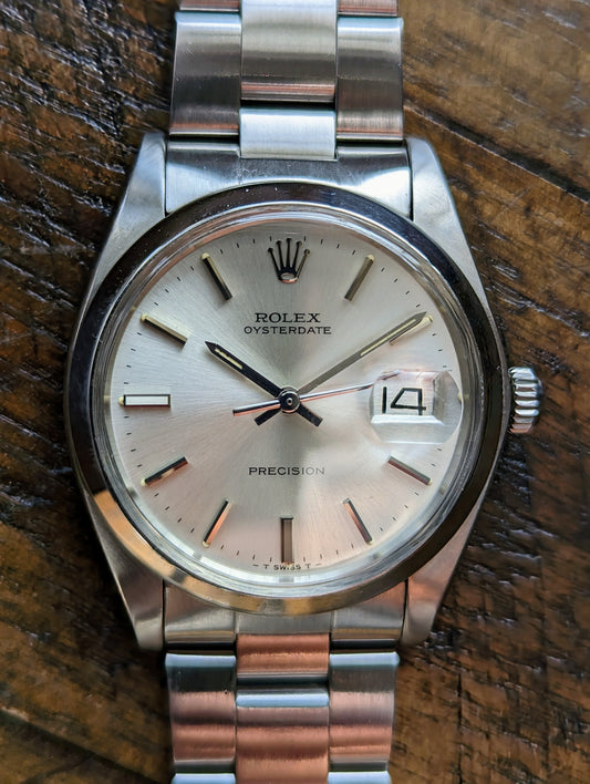 Rolex Oysterdate 6694 - Silver Sunburst