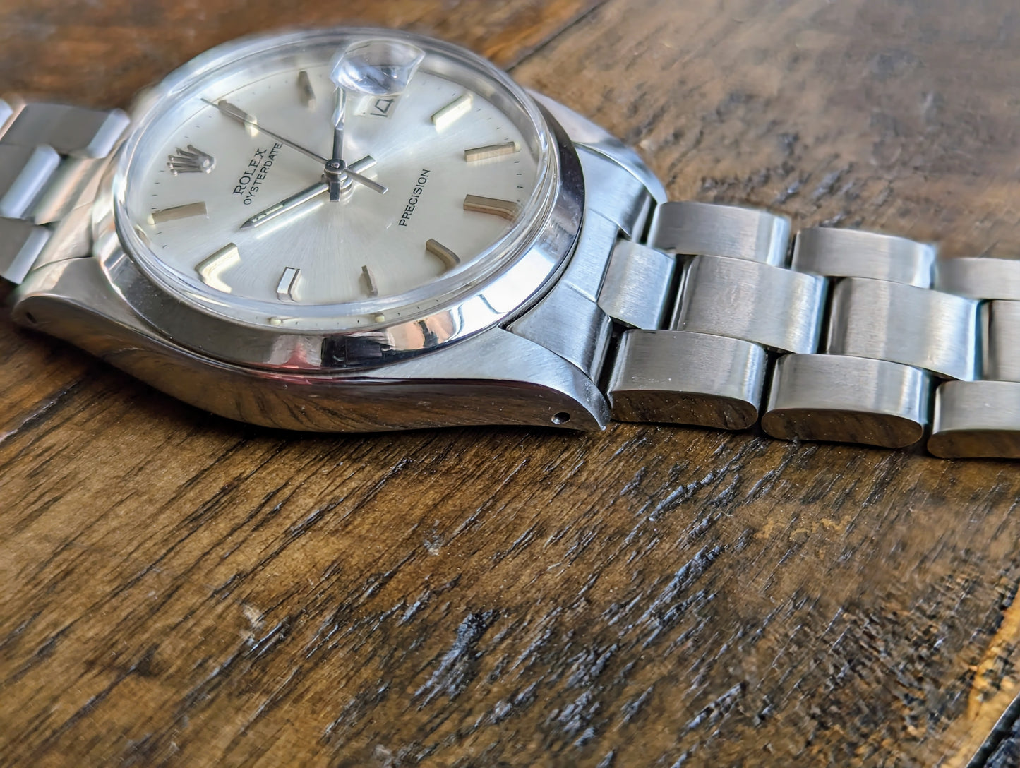 Rolex Oysterdate 6694 - Silver Sunburst