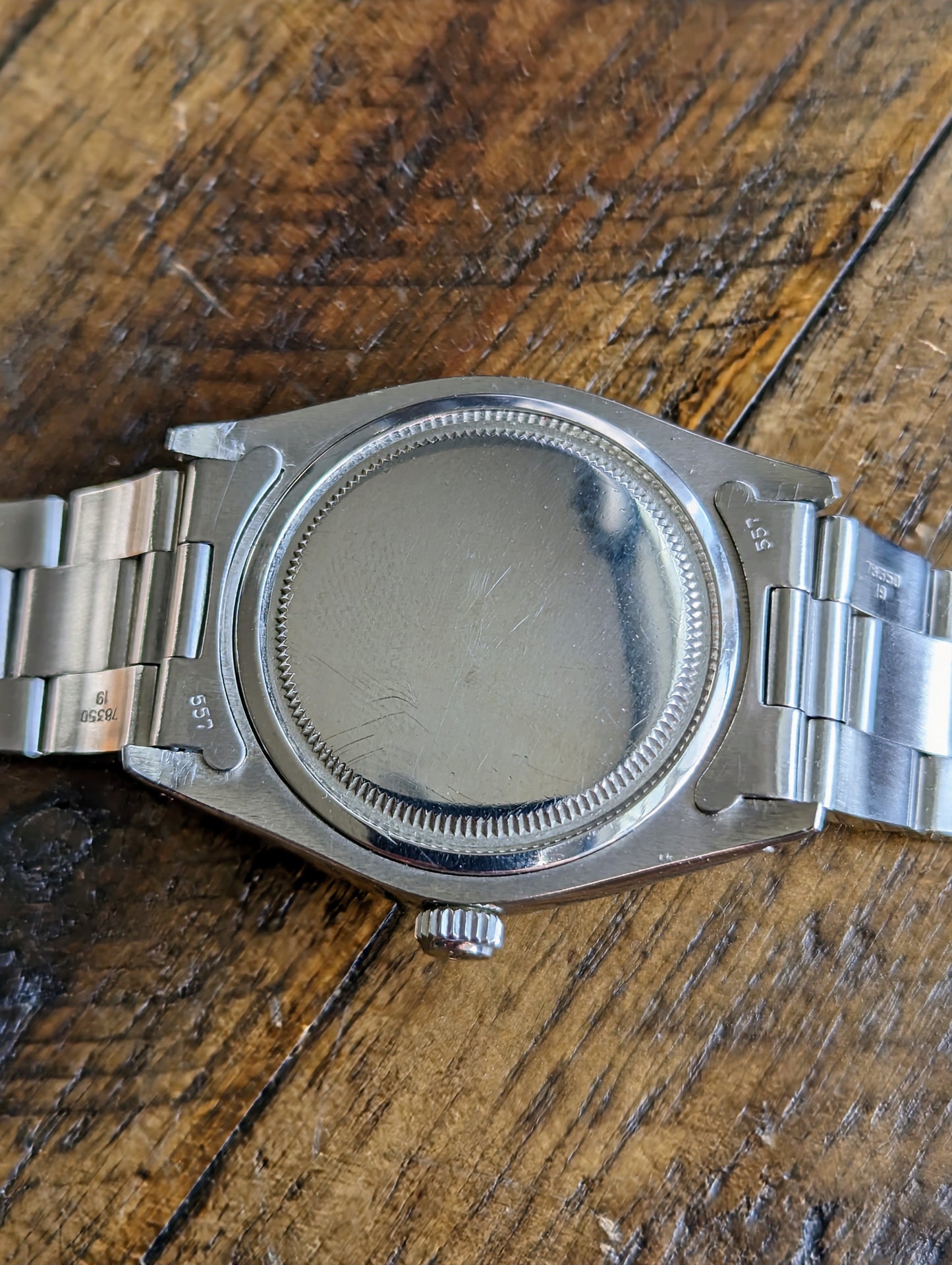 Rolex Oysterdate 6694 - Silver Sunburst