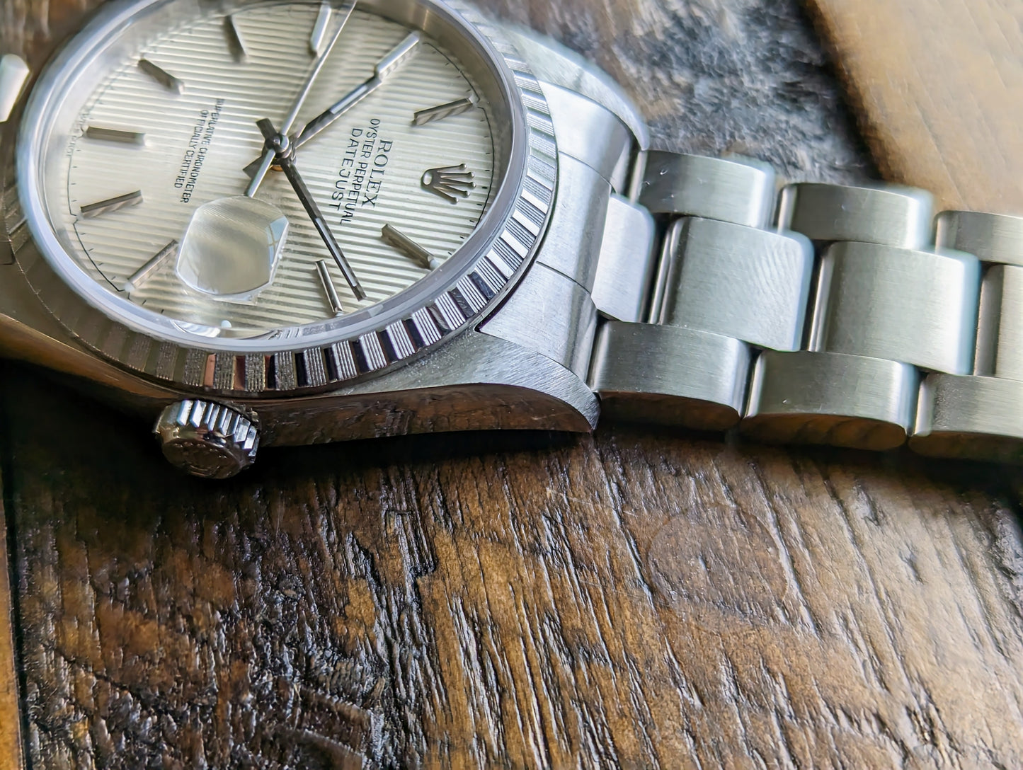 Rolex Datejust 16220 - White Tapestry