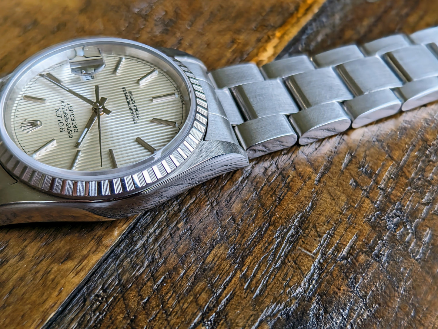 Rolex Datejust 16220 - White Tapestry