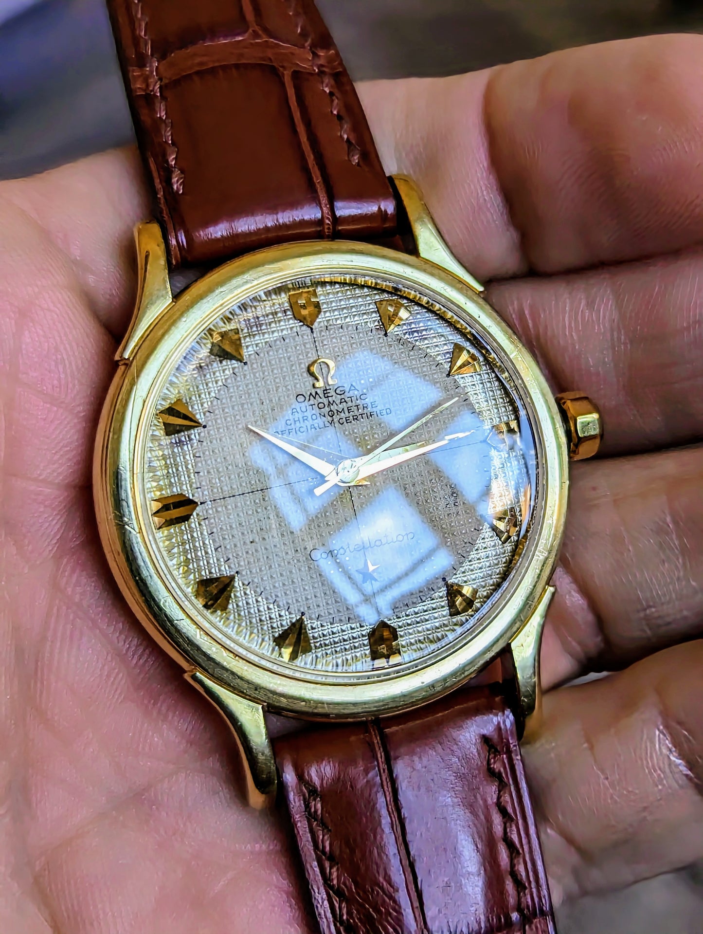 Vintage Omega Constellation 2652 Hobnail Dial